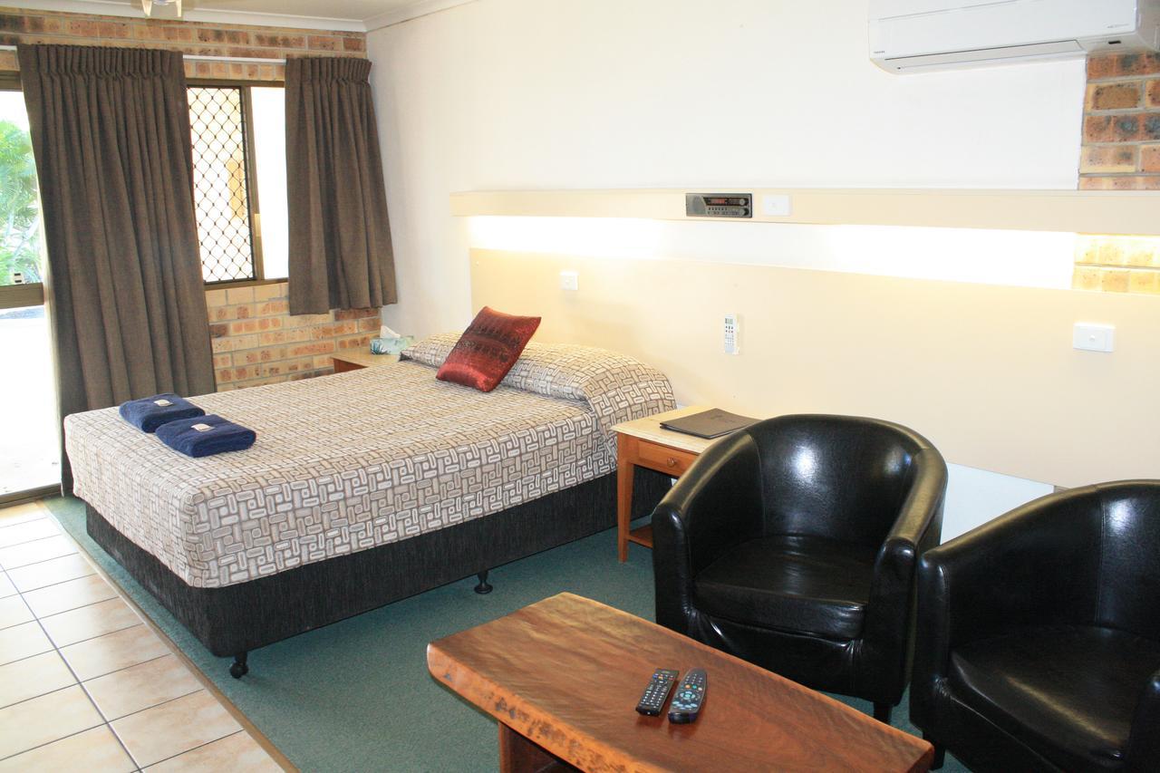 Central Motel Gin Gin Ngoại thất bức ảnh